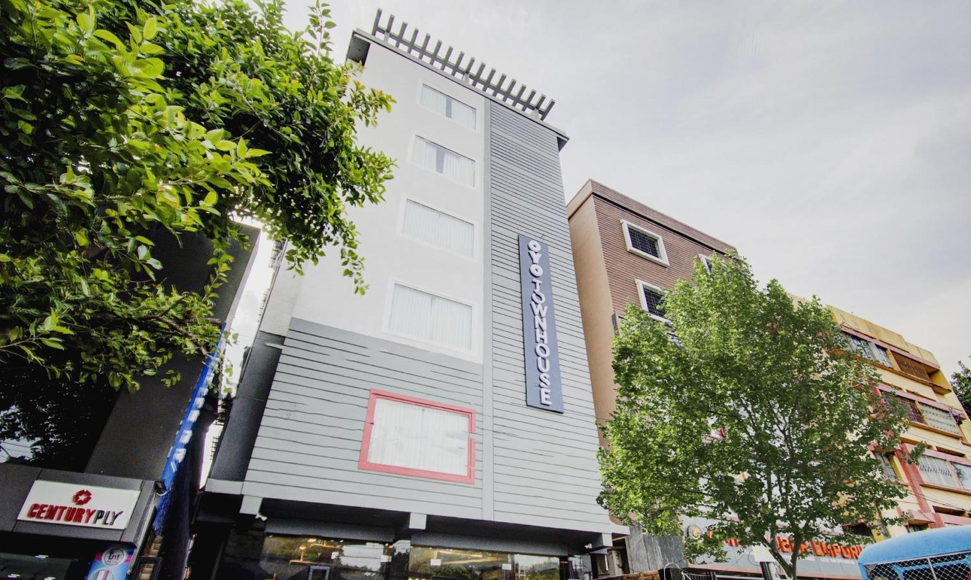 Super Townhouse Gokul Regency Near Dum Dum Metro Station Hotel Exterior photo